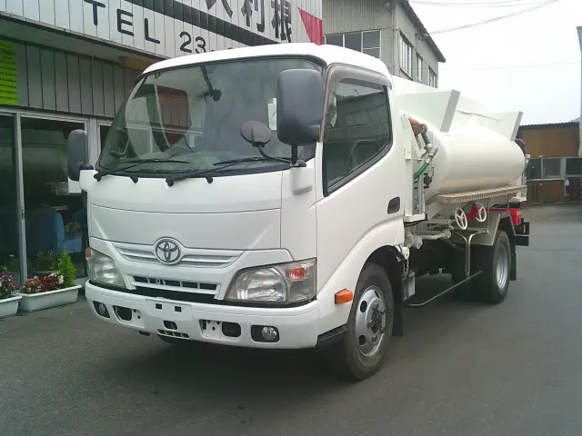 トヨタ ダイナ TKG-XZU685(4WD)の写真1