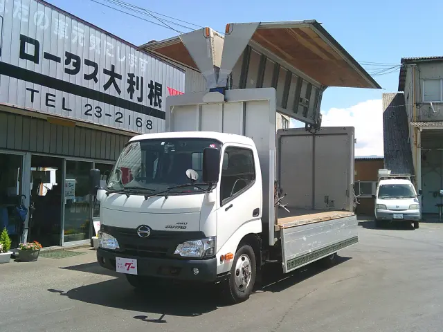 日野 デュトロ TKG-XZU695M(4WD)の写真1