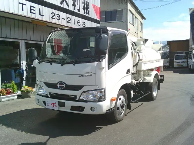 日野 デュトロ TKG-XZU675M(4WD)の写真1