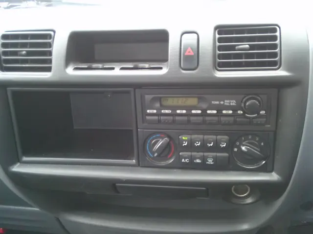 日産 バネットトラック ABF-SKP2LN(4WD)の写真30