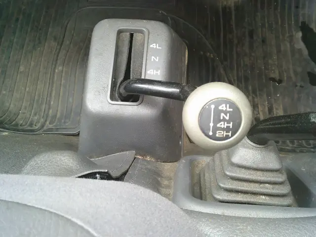 日産 バネットトラック ABF-SKP2LN(4WD)の写真34