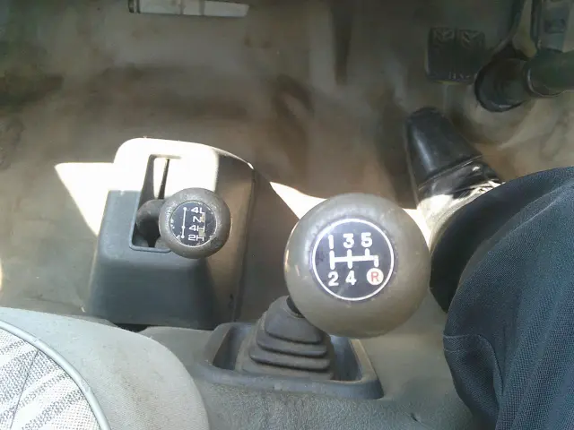 マツダ ボンゴトラック KC-SE28M(4WD)の写真27