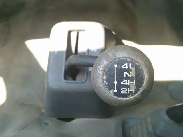 マツダ ボンゴトラック KC-SE28M(4WD)の写真28