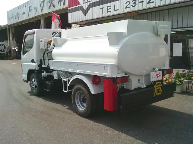 三菱 キャンター SKG-FBA20(2WD)の写真6