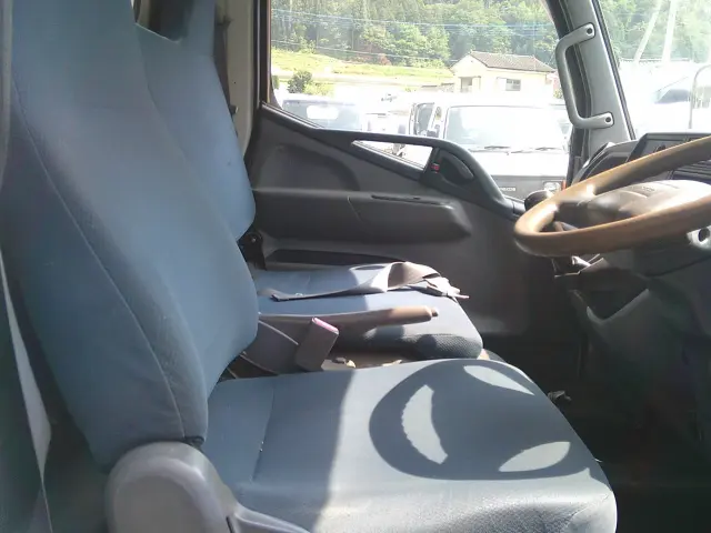 三菱 キャンター SKG-FBA20(2WD)の写真28