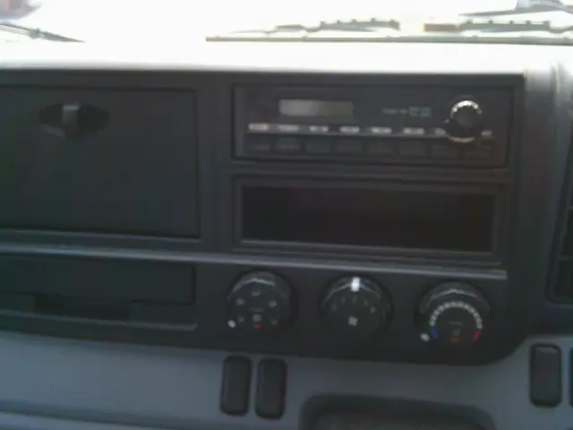 三菱 キャンター SKG-FBA20(2WD)の写真35