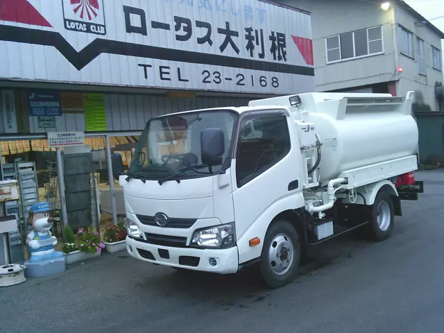 日野 デュトロ TKG-XZU675M(4WD)の写真1