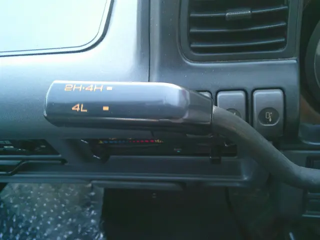 マツダ タイタン KR-LHS69A(4WD)の写真32