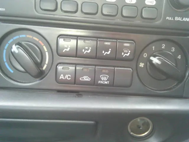 マツダ ボンゴトラック ADF-SKF2L(4WD)の写真34