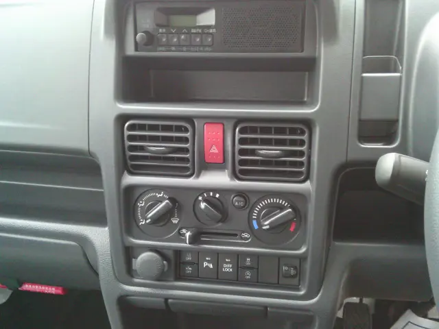 スズキ キャリイ 3BD-DA16T(4WD)の写真32