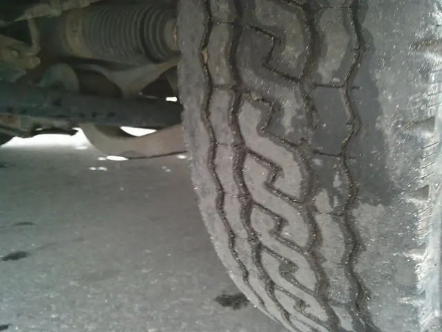 いすゞ エルフ TDG-NKS85AN(4WD)の写真9