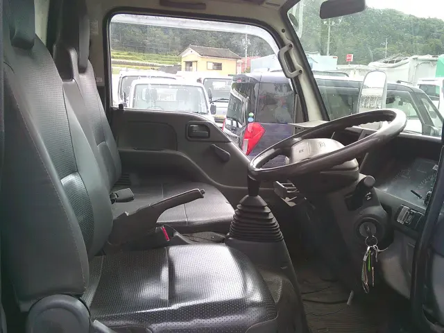 いすゞ エルフ TDG-NKS85AN(4WD)の写真19