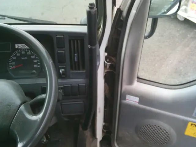 いすゞ エルフ TDG-NKS85AN(4WD)の写真25