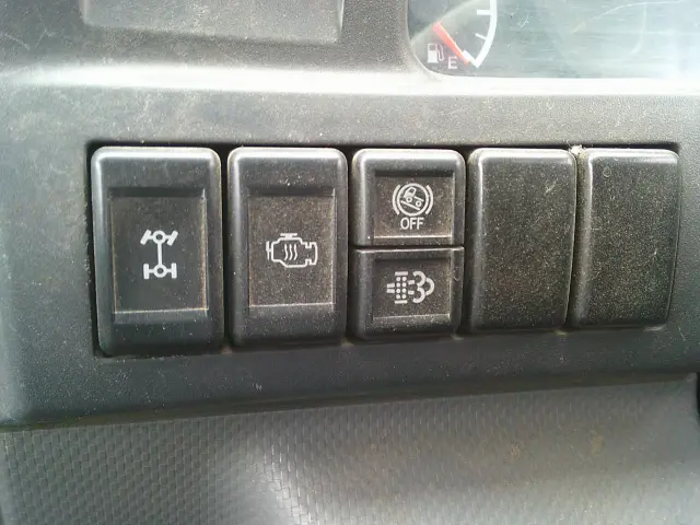 いすゞ エルフ TDG-NKS85AN(4WD)の写真27