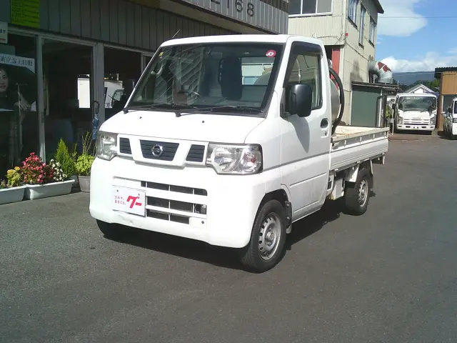 日産 クリッパートラック GBD-U72T(4WD)の写真1