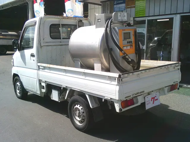 日産 クリッパートラック GBD-U72T(4WD)の写真6