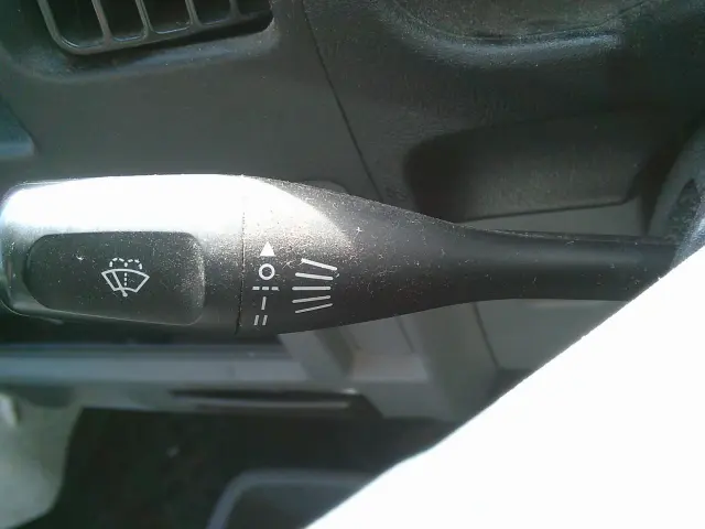 日産 クリッパートラック GBD-U72T(4WD)の写真27