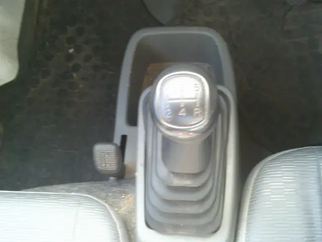 日産 クリッパートラック GBD-U72T(4WD)の写真32