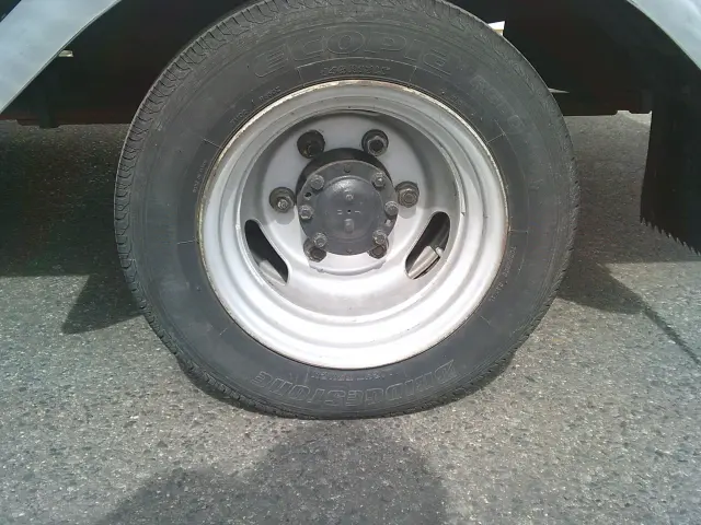 三菱 キャンターガッツ UC-FB700B(2WD)の写真10