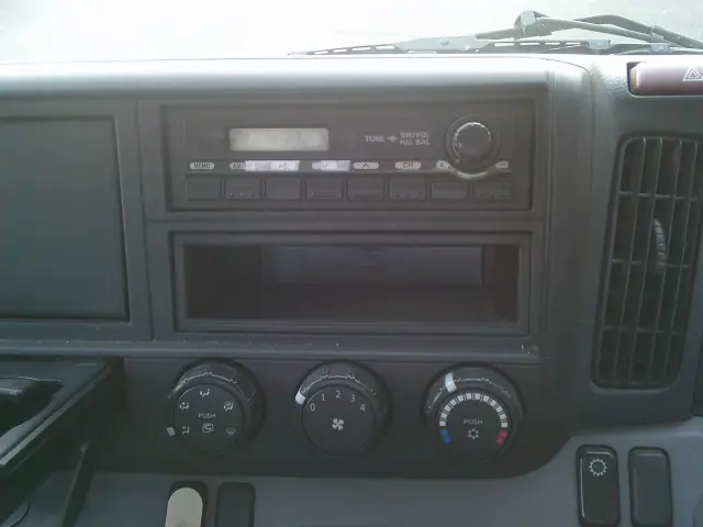 三菱 キャンター TKG-FDA50(4WD)の写真30