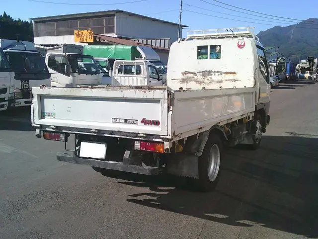 三菱 キャンター KC-FG507B(4WD)の写真4