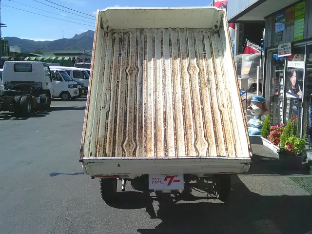 日産 クリッパートラック GBD-U72T(4WD)の写真5