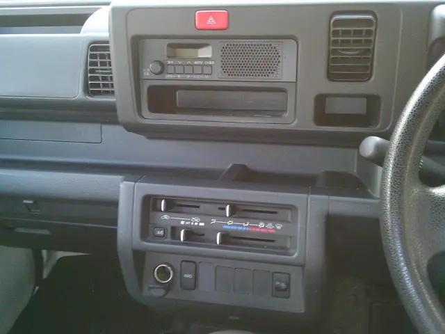 ダイハツ ハイゼットトラック EBD-S510P(4WD)の写真16