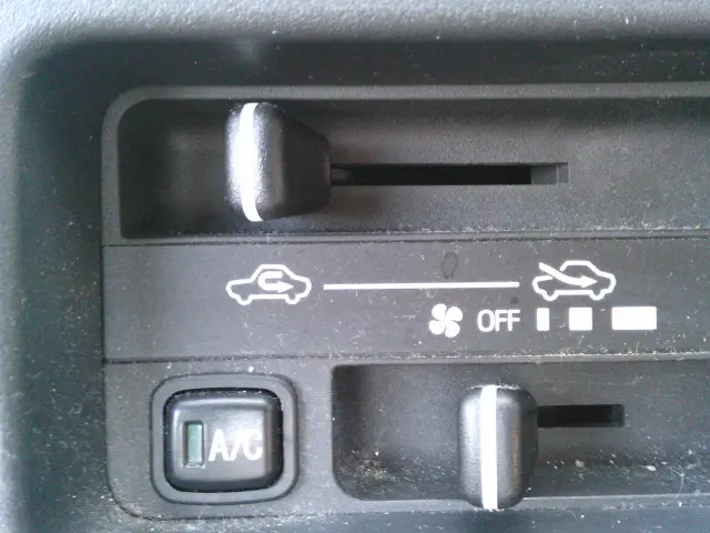 ダイハツ ハイゼットトラック EBD-S510P(4WD)の写真19