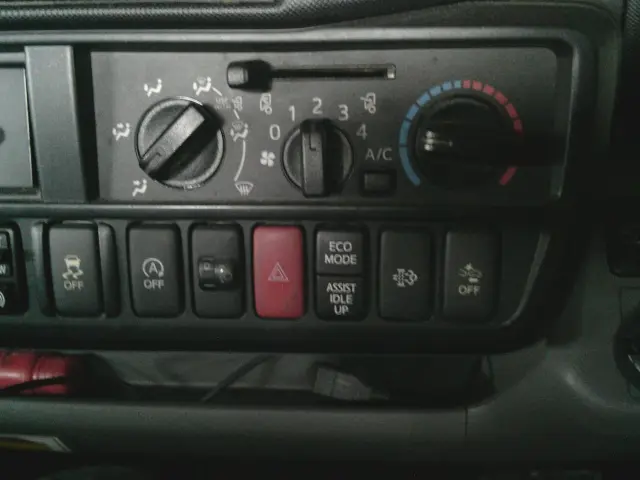 日野 デュトロ TKG-XZU675M(4WD)の写真31