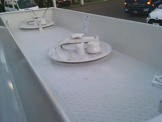 いすゞ エルフ TPG-NKS85AN(4WD)の写真22