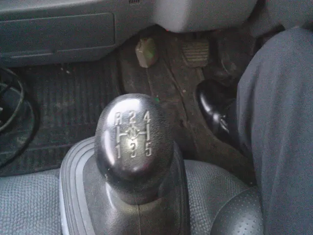 いすゞ エルフ TPG-NKS85AN(4WD)の写真39