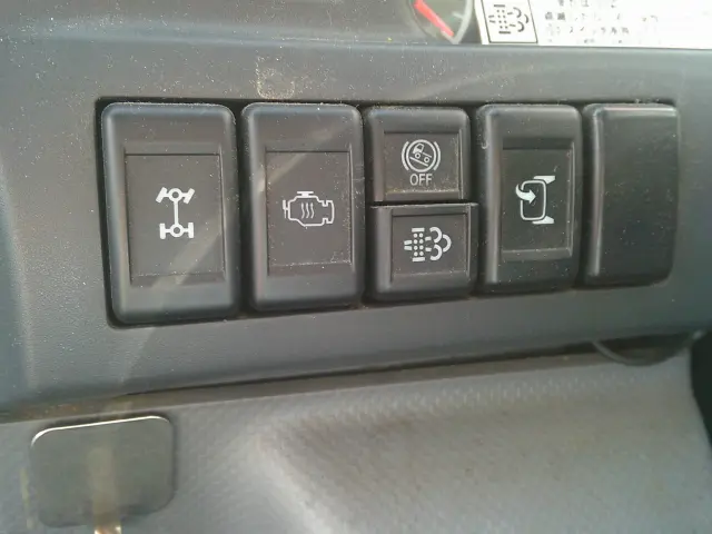 いすゞ エルフ TPG-NKS85AN(4WD)の写真36