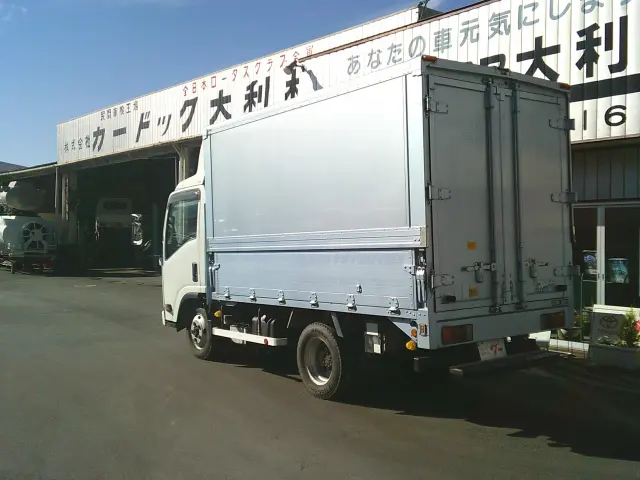 いすゞ エルフ 2RG-NMS88AN(4WD)の写真6