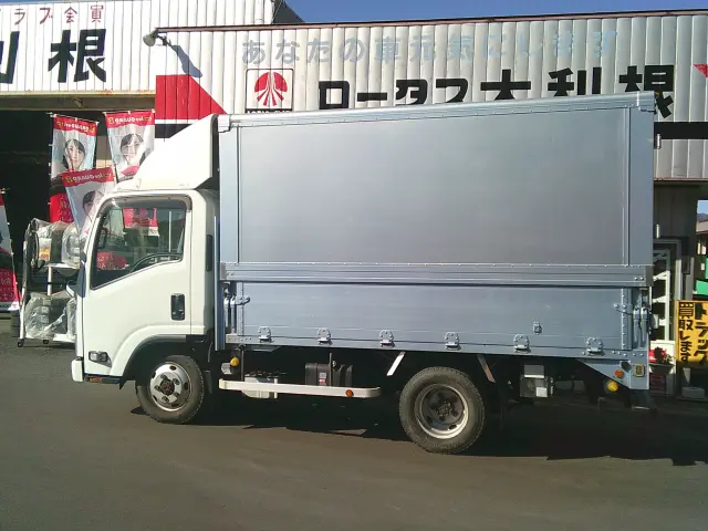 いすゞ エルフ 2RG-NMS88AN(4WD)の写真7