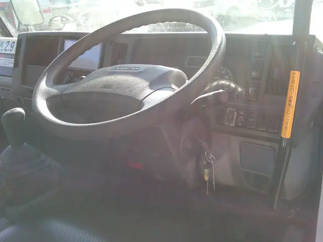 いすゞ エルフ TPG-NKS85AN(4WD)の写真7