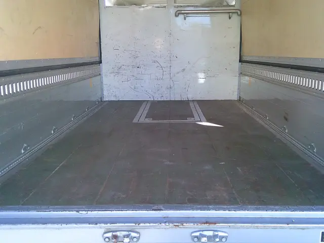 いすゞ エルフ 2RG-NMS88AN(4WD)の写真18