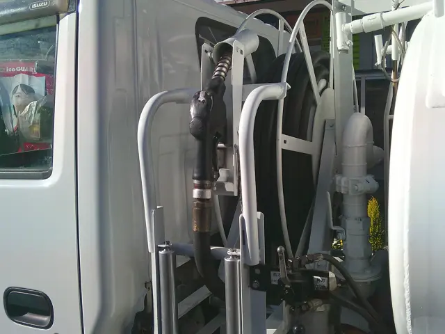 いすゞ エルフ TPG-NKS85AN(4WD)の写真18