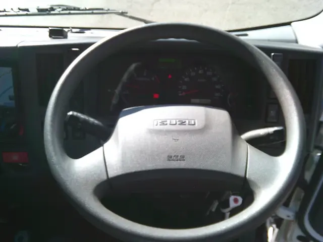 いすゞ エルフ 2RG-NMS88AN(4WD)の写真24
