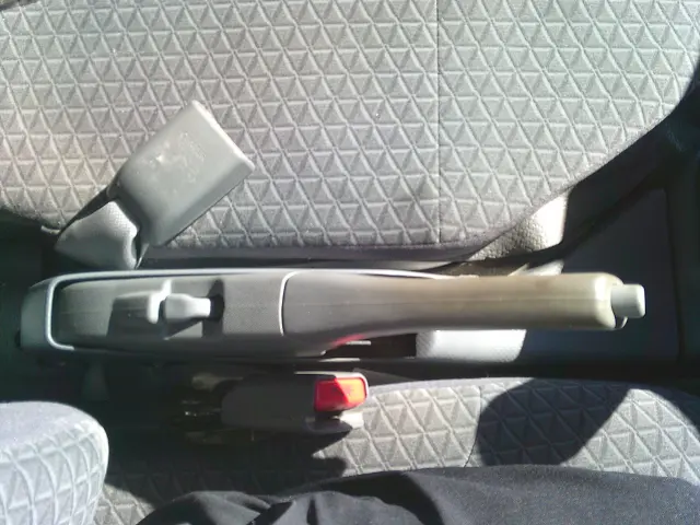 いすゞ エルフ 2RG-NMS88AN(4WD)の写真38