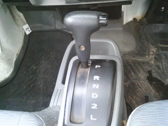 三菱 ミニキャブトラック GBD-U62T(4WD)の写真16