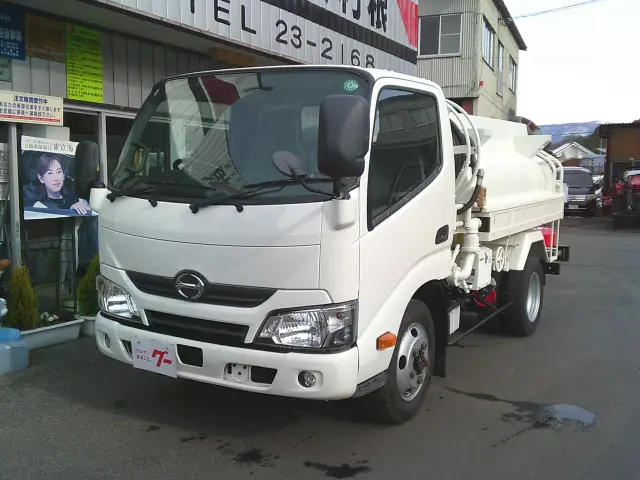 日野 デュトロ TKG-XZU675M(4WD)の写真1