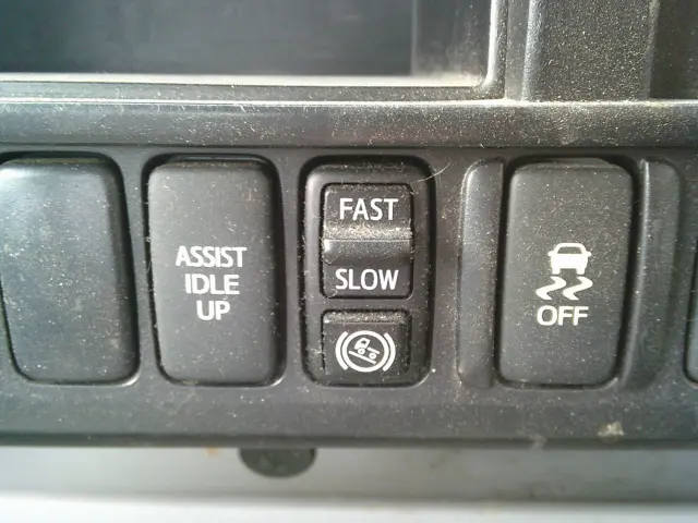 日野 デュトロ TKG-XZU675M(4WD)の写真37