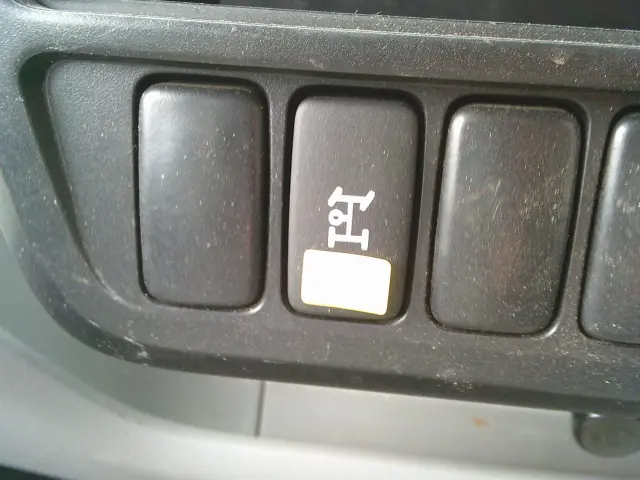 日野 デュトロ TKG-XZU675M(4WD)の写真38