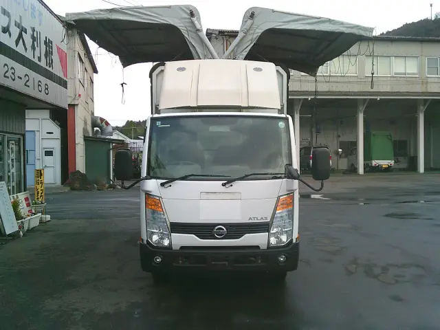 日産 アトラス TKG-SZ5F24(4WD)の写真2