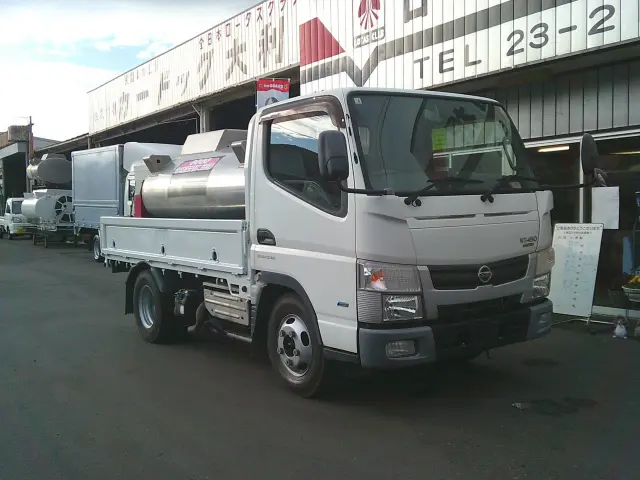 日産 アトラス TPG-FDA2W(4WD)の写真1