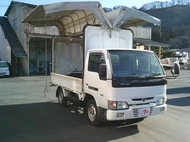 日産 アトラス KR-SR8F23(4WD)の写真3