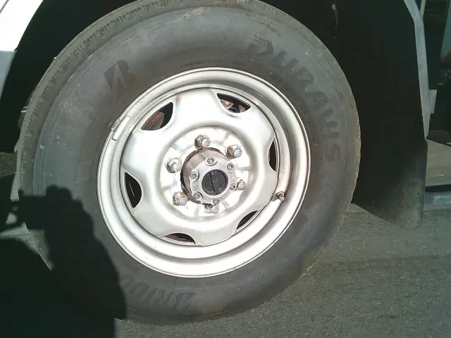 日産 アトラス KR-SR8F23(4WD)の写真8