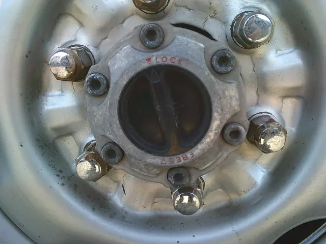 日産 アトラス KR-SR8F23(4WD)の写真10