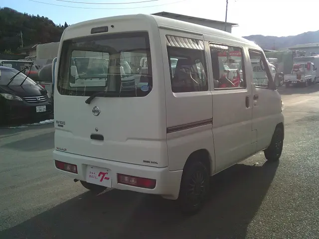 日産 クリッパーバン GBD-U72V(4WD)の写真4