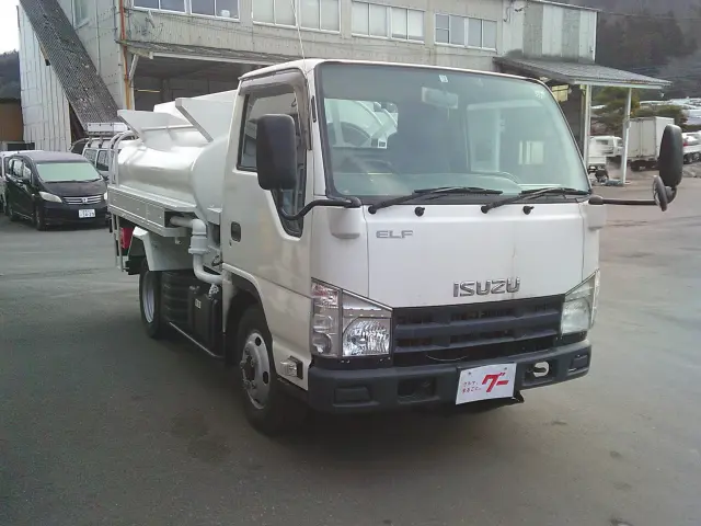 いすゞ エルフ TDG-NKS85AN(4WD)の写真3